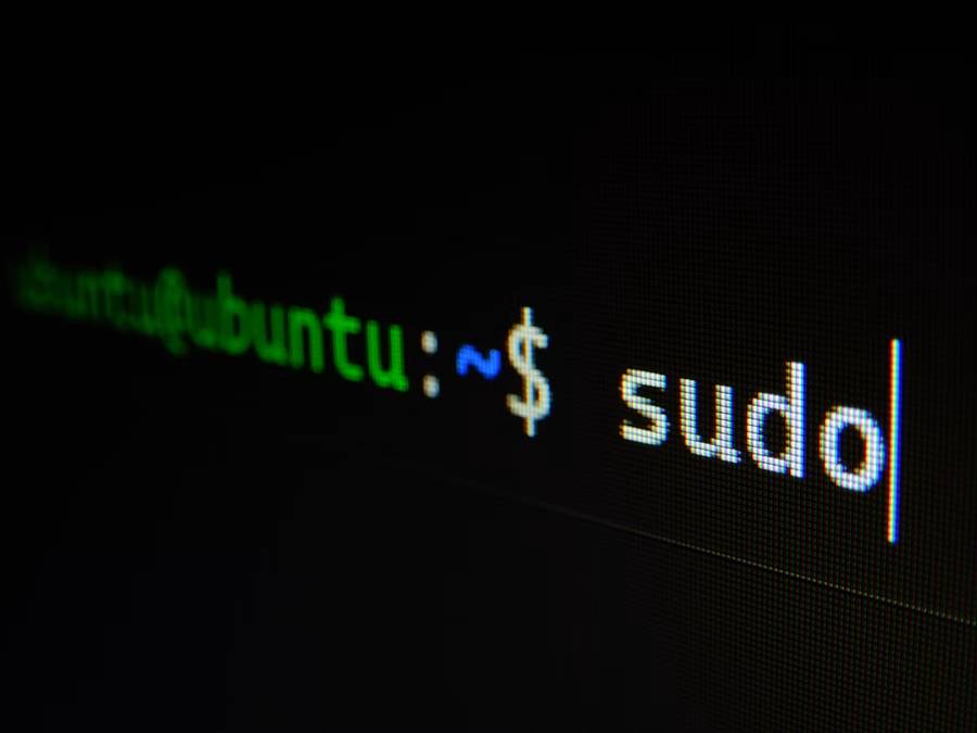 Terminal mit dem Befehl sudo